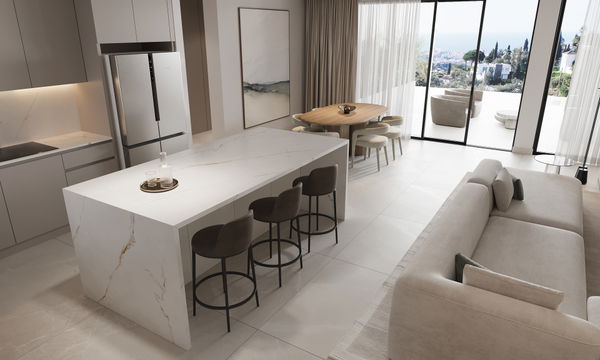 Elegant and bright penthouse located in the exclusive New Golden Mile of Estepona