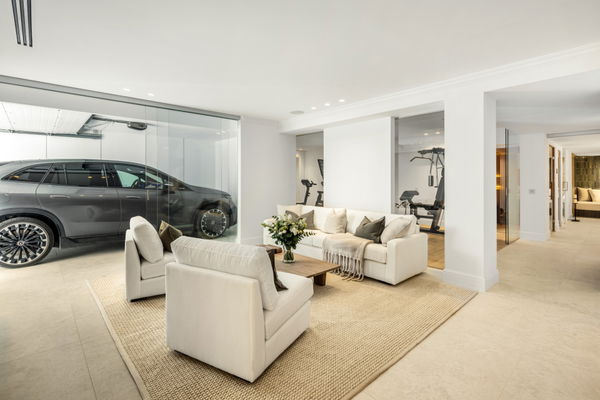 Exquisite and refined villa in the Golf Valley of Marbella