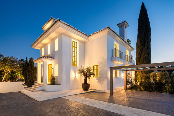 Exquisite and refined villa in the Golf Valley of Marbella
