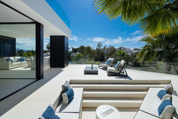 Incredible contemporary villa in El Herrojo Alto, Benahavís