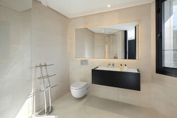 Incredible contemporary villa in El Herrojo Alto, Benahavís