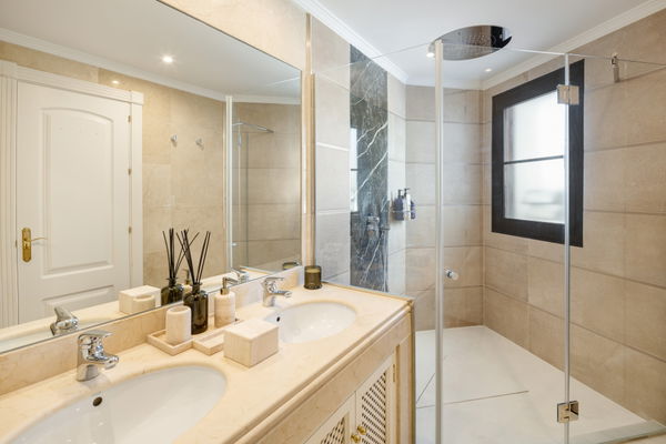Charming Mediterranean Andalusian style villa in frontline golf in La Quinta, Benahavis