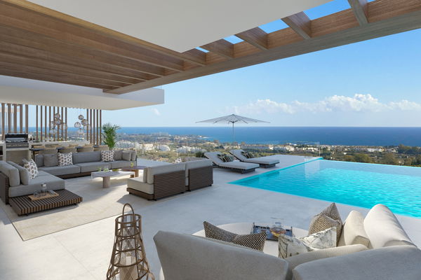 Impressive luxury villa under construction with an exclusive design and panoramic views in Estepona East