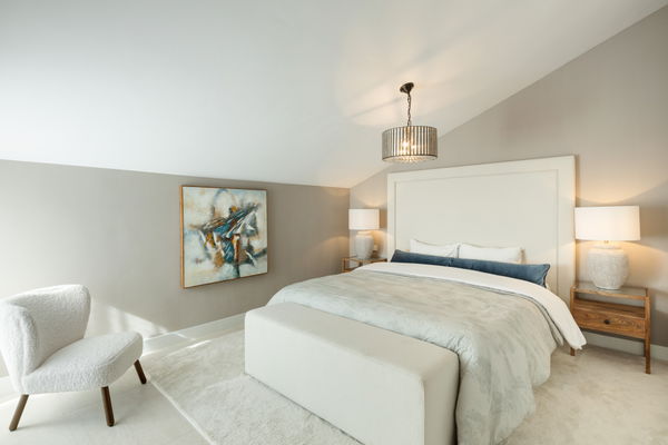 Distinguished penthouse with sea and mountain views in a secured community in Nagüeles Costa, Marbella Golden Mile