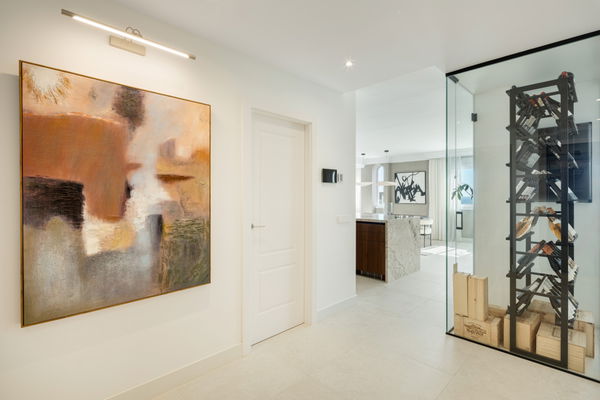 Distinguished penthouse with sea and mountain views in a secured community in Nagüeles Costa, Marbella Golden Mile