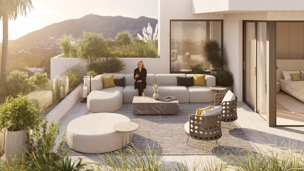Duplex penthouse with panoramic sea-view terraces in the prestigious El Higuerón development