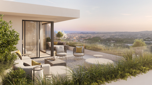 Duplex penthouse with panoramic sea-view terraces in the prestigious El Higuerón development
