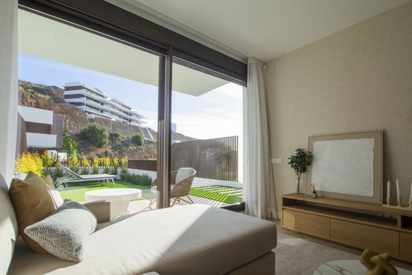 Charming townhouse with a spectacular private solarium, Rincon de la Victoria