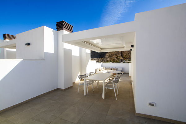 Charming townhouse with a spectacular private solarium, Rincon de la Victoria