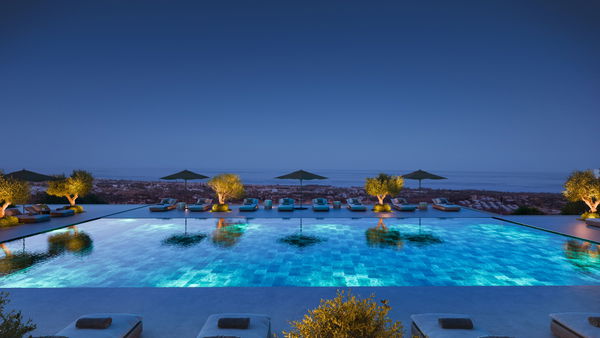 Single floor sky villa in a prestigious community with unrivalled views in Benahavís