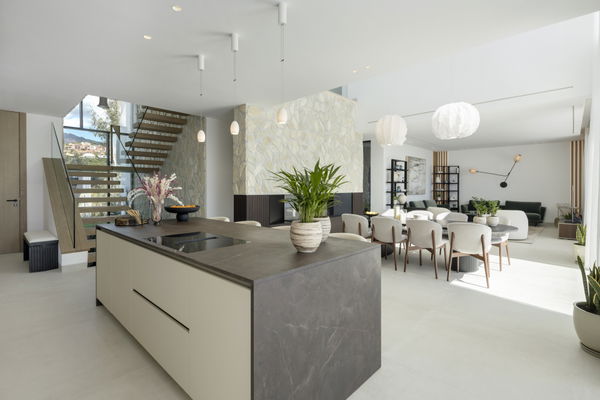 Magnificent villa with panoramic views in La Quinta in a gated and private community, La Quinta, Benahavis