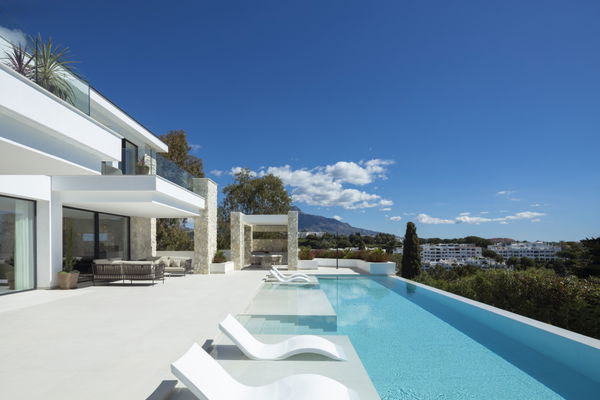 Magnificent villa with panoramic views in La Quinta in a gated and private community, La Quinta, Benahavis
