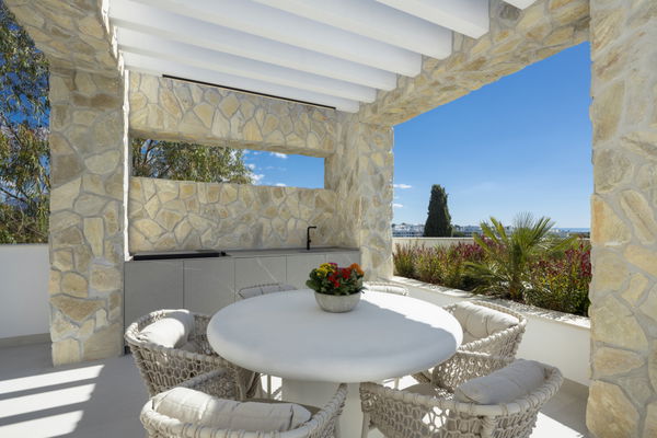 Magnificent villa with panoramic views in La Quinta in a gated and private community, La Quinta, Benahavis