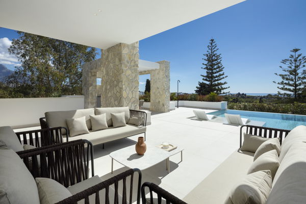 Magnificent villa with panoramic views in La Quinta in a gated and private community, La Quinta, Benahavis