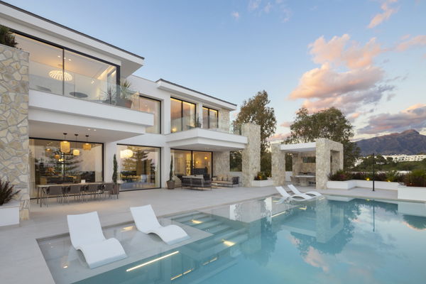 Magnificent villa with panoramic views in La Quinta in a gated and private community, La Quinta, Benahavis