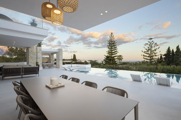 Magnificent villa with panoramic views in La Quinta in a gated and private community, La Quinta, Benahavis