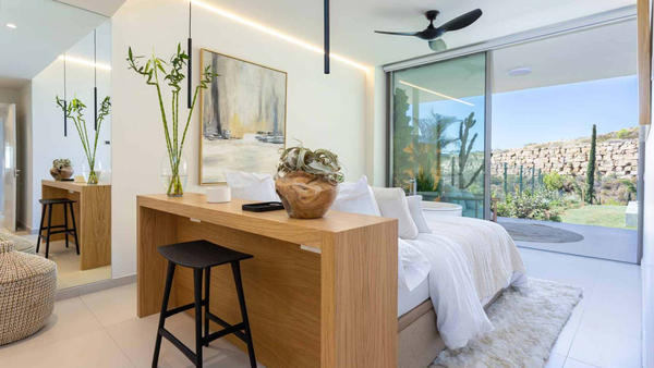 An oasis of calm: ground floor with private garden and pool in El Higuerón, Fuengirola