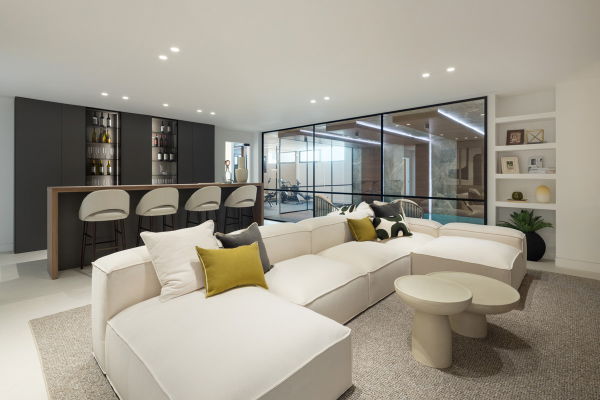 Villa with open panoramic views to the sea, in Real de La Quinta, Benahavis