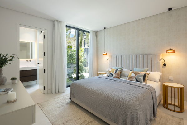 Villa with open panoramic views to the sea, in Real de La Quinta, Benahavis