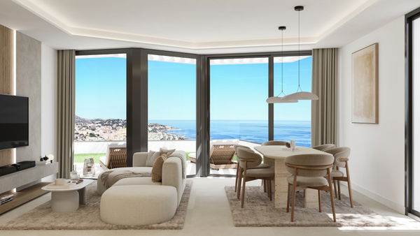 Contemporary luxury apartment with a private pool and sea views, Málaga East