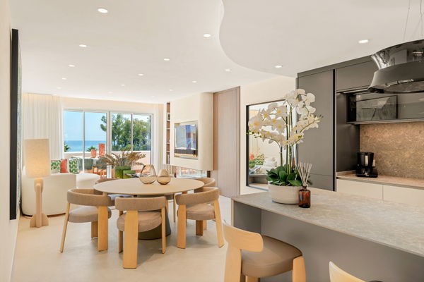 Contemporary seafront penthouse with rooftop terrace in Bahía del Velerín, Estepona