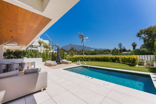 Brand new garden apartment in Benalús, Marbella