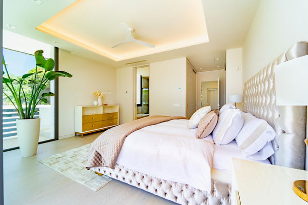 Magnificent 5-Bedroom Villa in La Carolina, Marbella’s Golden Mile