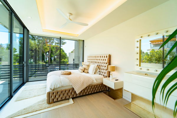 Magnificent 5-Bedroom Villa in La Carolina, Marbella’s Golden Mile