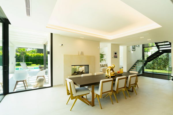 Magnificent 5-Bedroom Villa in La Carolina, Marbella’s Golden Mile
