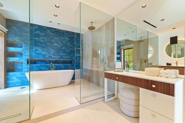 Contemporary one-level oasis just minutes from Puerto Banús, Marbella