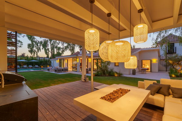 Contemporary one-level oasis just minutes from Puerto Banús, Marbella