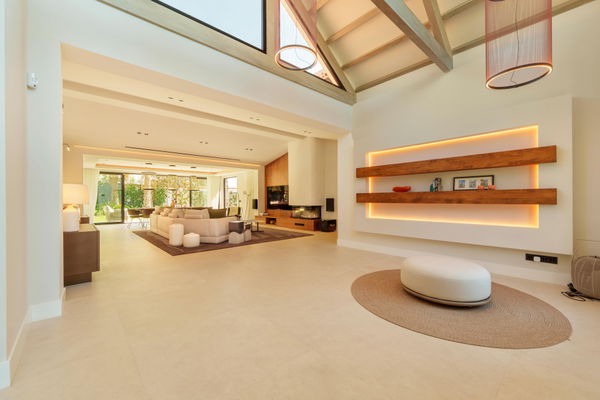Contemporary one-level oasis just minutes from Puerto Banús, Marbella