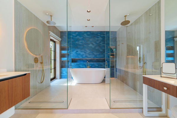 Contemporary one-level oasis just minutes from Puerto Banús, Marbella