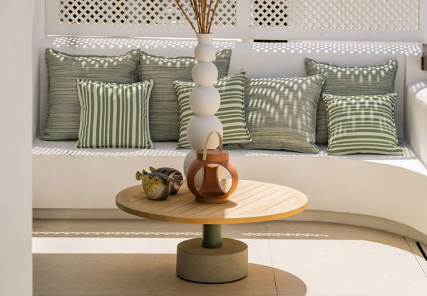 Refined, newly remodelled apartament on the beachfront in Los Monteros Palm Beach, Marbella East