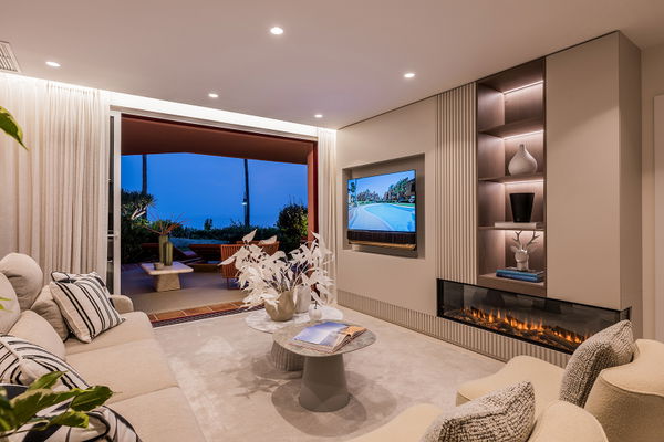 Exquisite fully renovated apartment in Menara Beach, Estepona