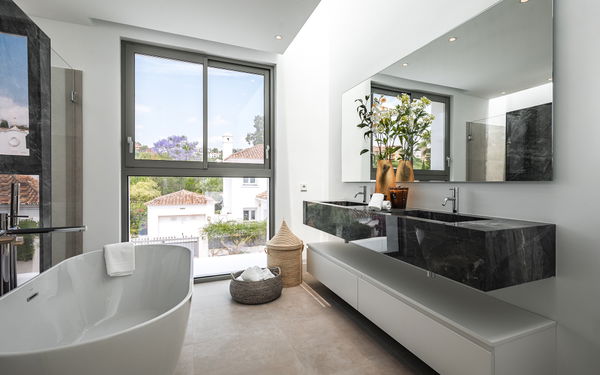 Brand new, modern and mediterranean villa on the New Golden Mile, Estepona