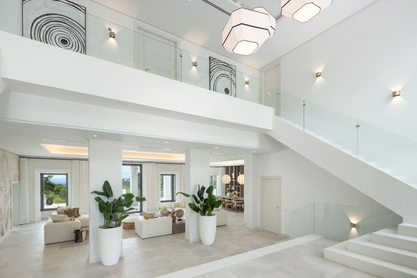 Wonderful Andalusian-style contemporary villa with stunning sea views in El Madroñal, Benahavís