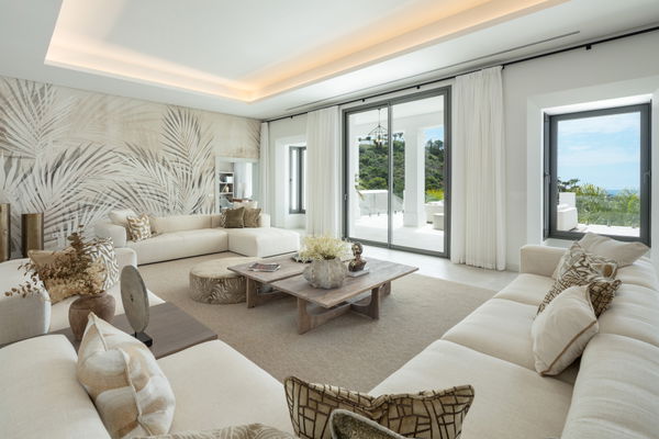 Wonderful Andalusian-style contemporary villa with stunning sea views in El Madroñal, Benahavís