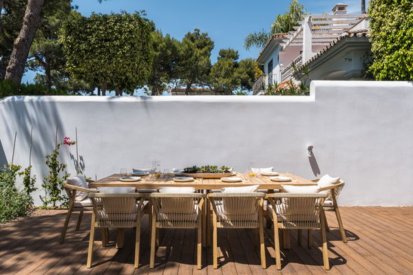 Fully renovated villa in Altos del Rodeo, Nueva Andalucia