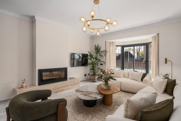 Fully renovated villa in Altos del Rodeo, Nueva Andalucia