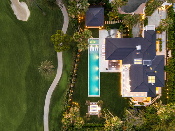 Impressive villa on the front line of the golf course at Las Brisas, Nueva Andalucía