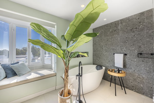 Elegant townhouse with private pool & panoramic views in Arco Iris, Altos de Puente Romano