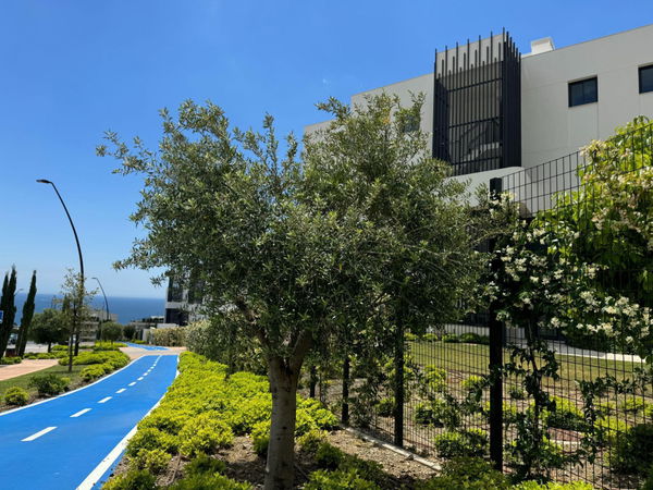 Incredible fully furnished penthouse with spectacular views in El Higuerón West, Fuengirola