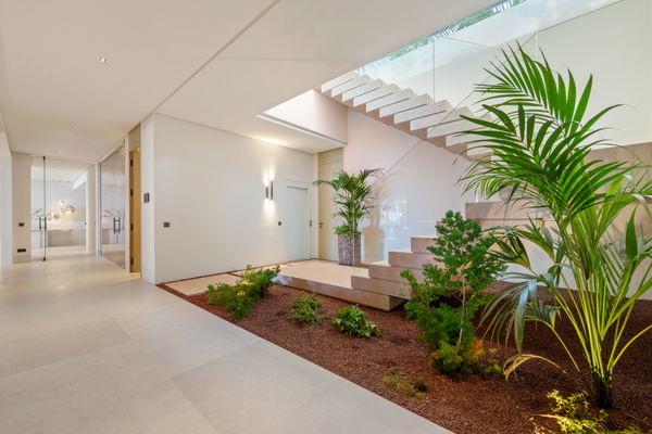 Impressive panoramic sea view villa in El Herrojo Alto, Benahavís