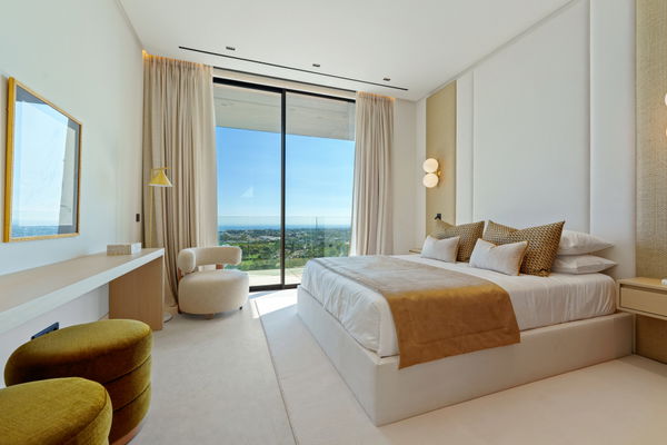 Impressive panoramic sea view villa in El Herrojo Alto, Benahavís
