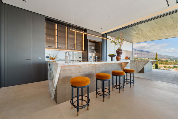 Impressive panoramic sea view villa in El Herrojo Alto, Benahavís