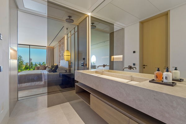 Impressive panoramic sea view villa in El Herrojo Alto, Benahavís