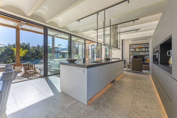 Casa del Bosque: exclusive contemporary estate in Sotogrande Alto, Sotogrande