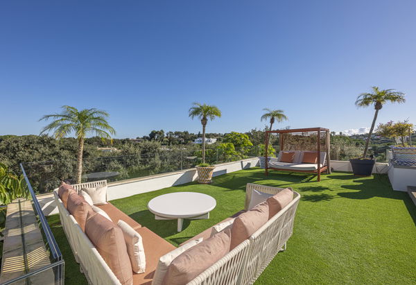 Casa del Bosque: exclusive contemporary estate in Sotogrande Alto, Sotogrande