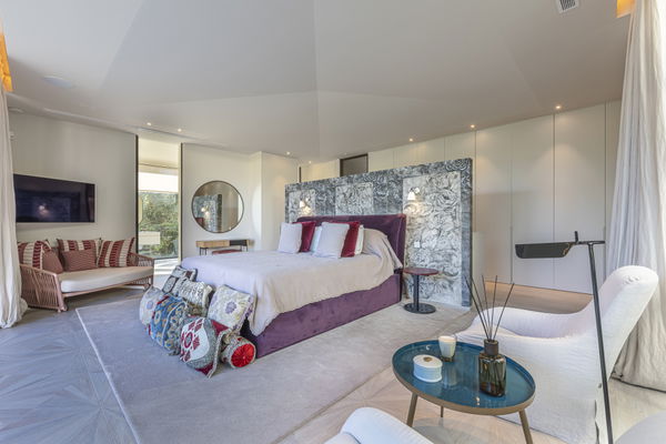 Casa del Bosque: exclusive contemporary estate in Sotogrande Alto, Sotogrande